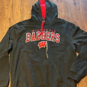 Campus Heritage Wisconsin Badgers mens size XL